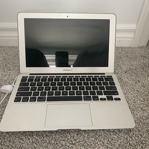 COPY - MacBook Air 11in - 2011 - Good condition
